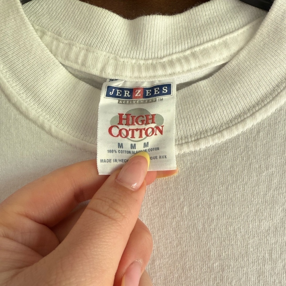 Vintage Corvette Club Tshirt 🏎️ - Picture 3 of 5